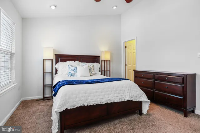 $424,900 | 29 Hoag Lane, Aston, PA 19014