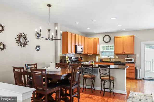 $424,900 | 29 Hoag Lane, Aston, PA 19014