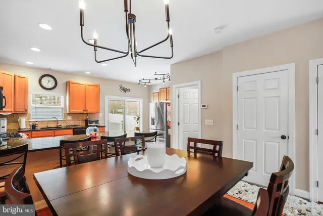 $424,900 | 29 Hoag Lane, Aston, PA 19014