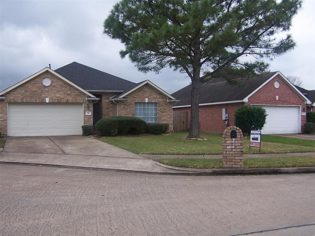 Lovely, quiet one-story home in Spencer Landing subdivision. Make this your home!