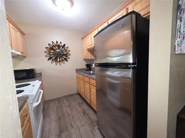 a close view of sink and tap