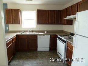 1130 North Warren Street Decatur, IL 62521 - Photo 6 of 12