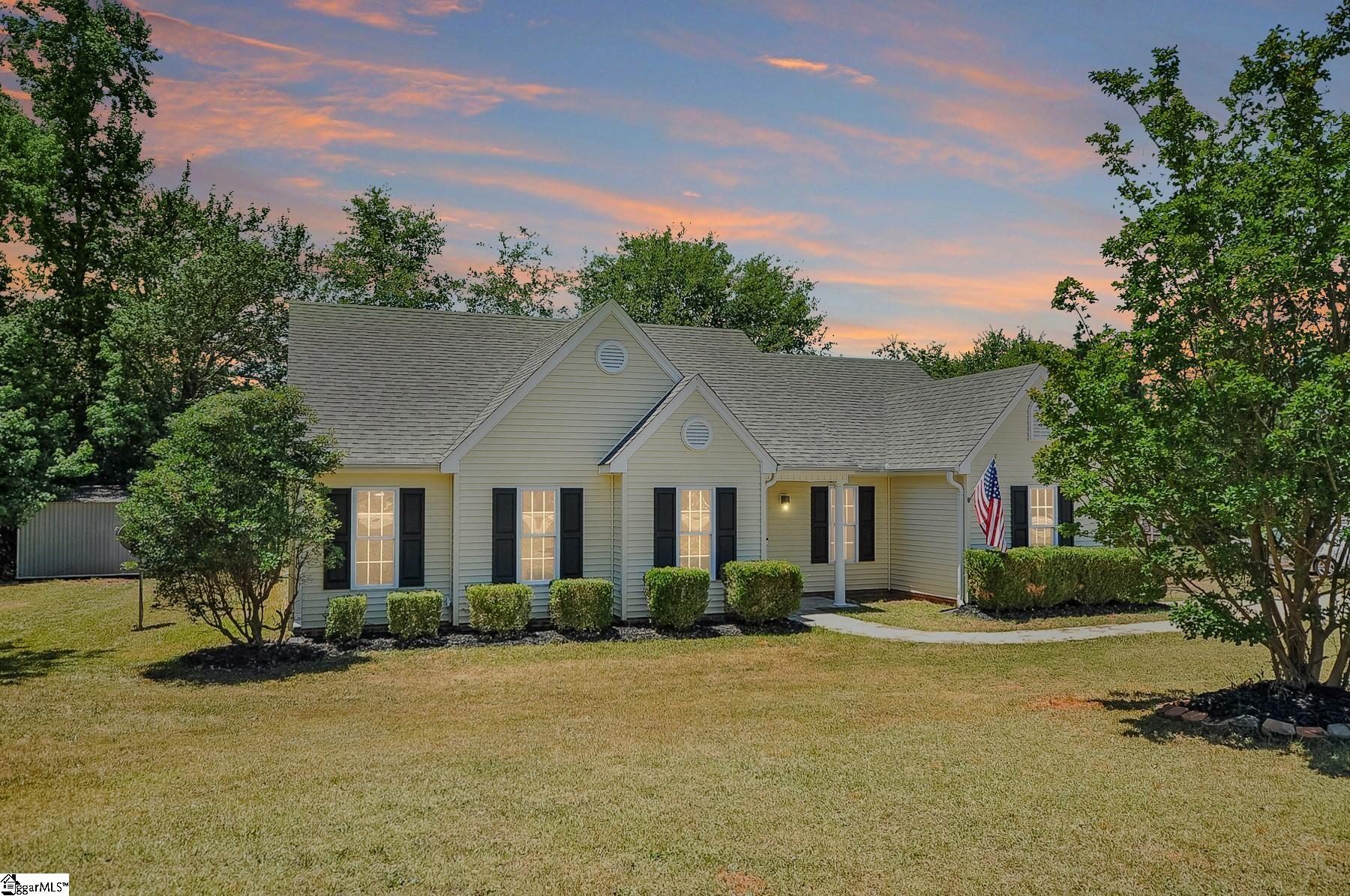 618 Friendship Road Seneca, SC 29678 - Photo 1 of 30 Gallery Image 1