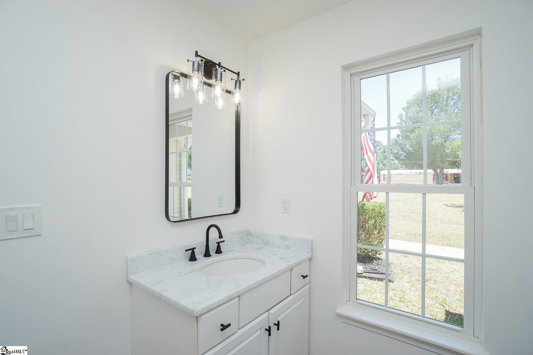 618 Friendship Road Seneca, SC 29678 - Photo 23 of 30 Gallery Image 23