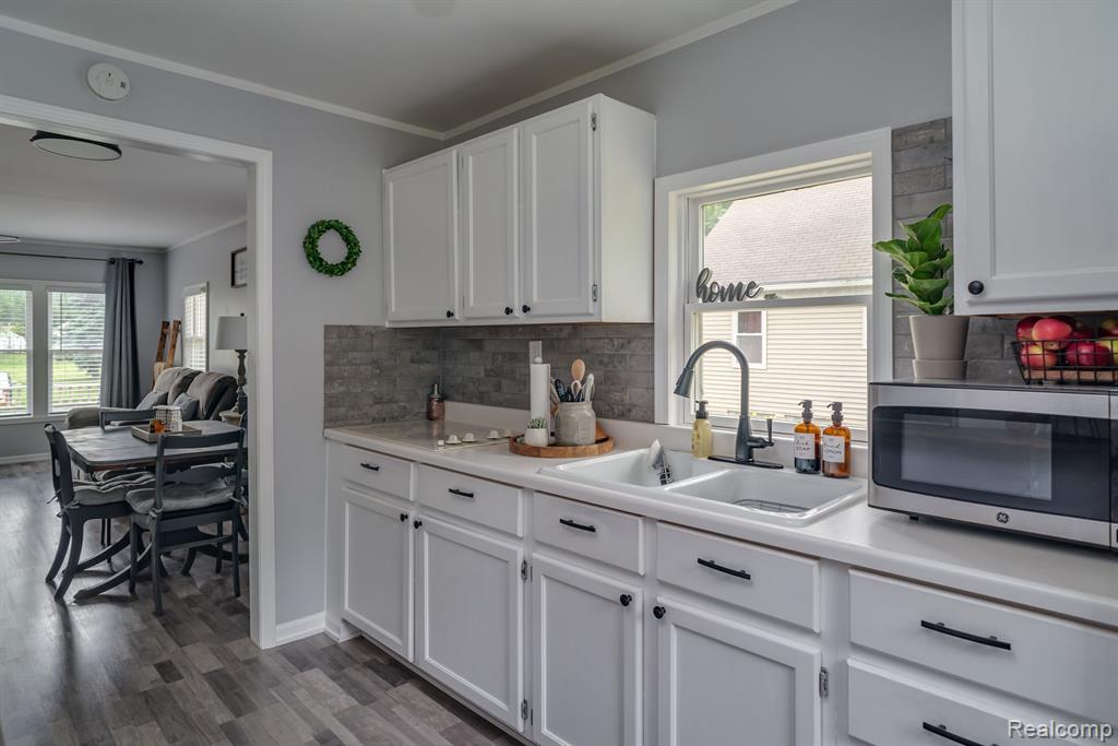 3077 York Road Rochester Hills, MI 48309 - Photo 7 of 25