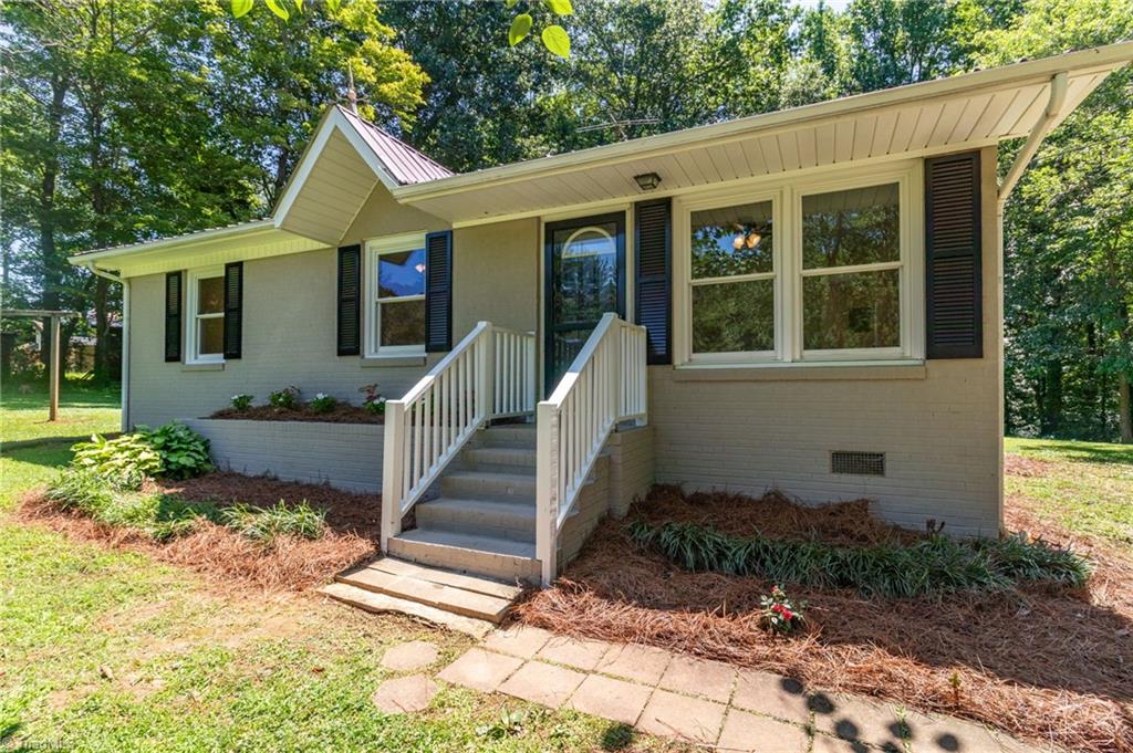 4126 Old Way Road Sophia, NC 27350 - Photo 2 of 28 Gallery Image 2