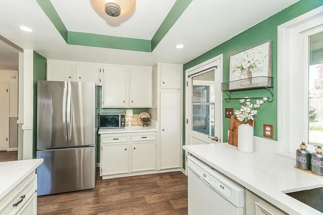 $369,900 | 5933 East Saginaw Way, Fresno, CA 93727