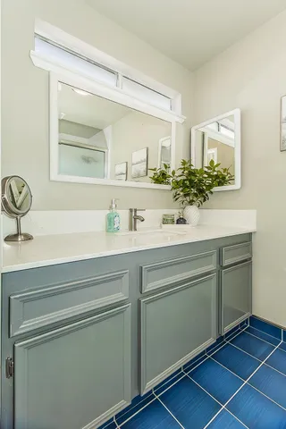 $369,900 | 5933 East Saginaw Way, Fresno, CA 93727