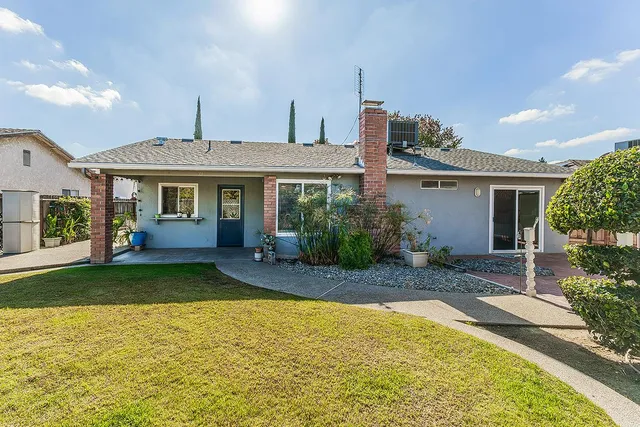 $369,900 | 5933 East Saginaw Way, Fresno, CA 93727