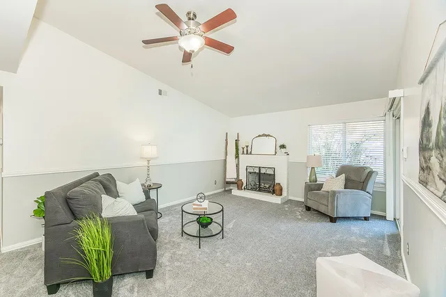 $369,900 | 5933 East Saginaw Way, Fresno, CA 93727