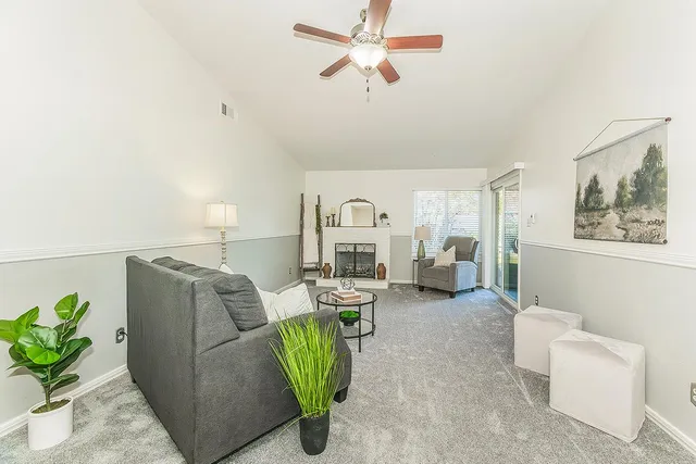 $369,900 | 5933 East Saginaw Way, Fresno, CA 93727