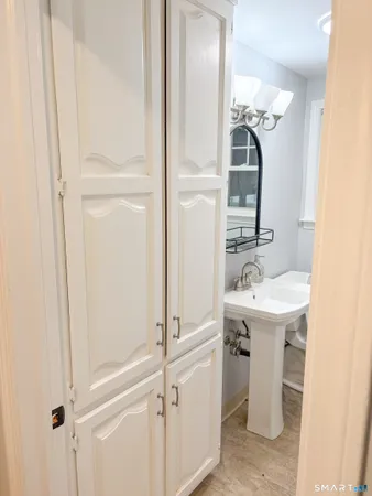 $2,900 | 37 Mathewson Avenue, Enfield, CT 06082