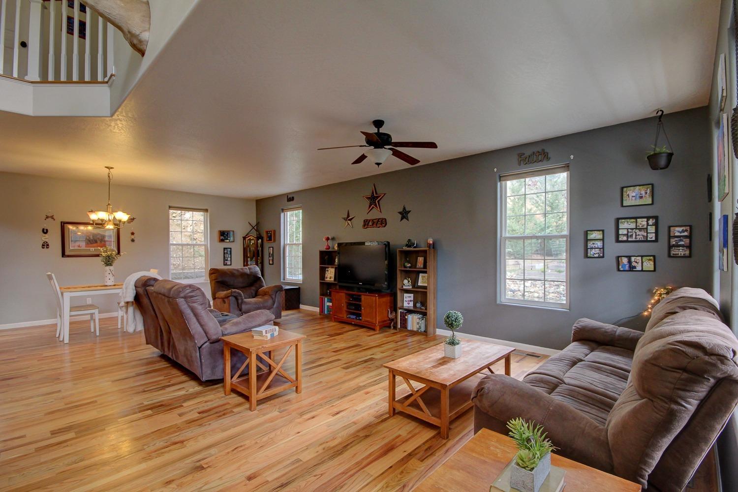 7128 Upper Applegate Road Jacksonville, OR 97530 - Photo 13 of 34 Additional Photo