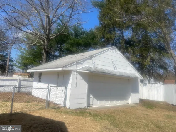 $365,000 | 4 North Walnut Circle, West Berlin, NJ 08091