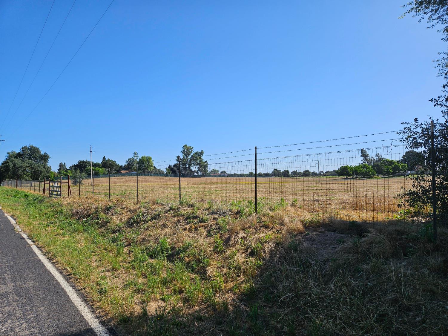 20654 Disch Road Lockeford, CA 95237 - Photo 2 of 6