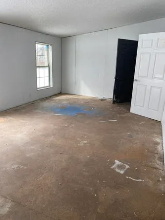 $99,000 | 44 East Howard Avenue, Grand Junction, MI 49056
