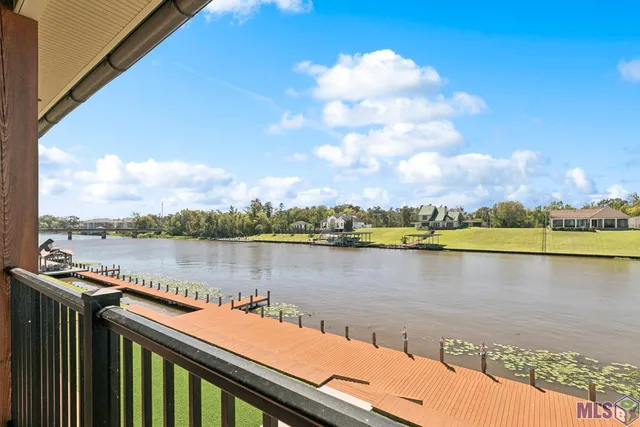 $1,888,690 | 18228 Bayou Pierre Drive, Maurepas, LA 70449