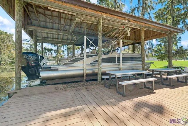 $1,888,690 | 18228 Bayou Pierre Drive, Maurepas, LA 70449