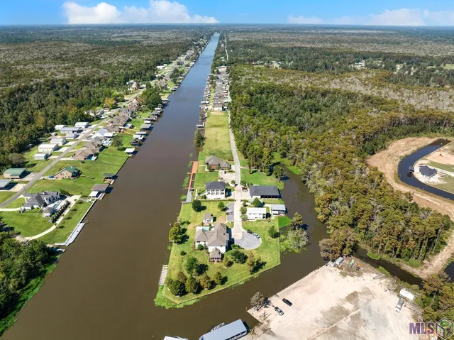 $1,888,690 | 18228 Bayou Pierre Drive, Maurepas, LA 70449