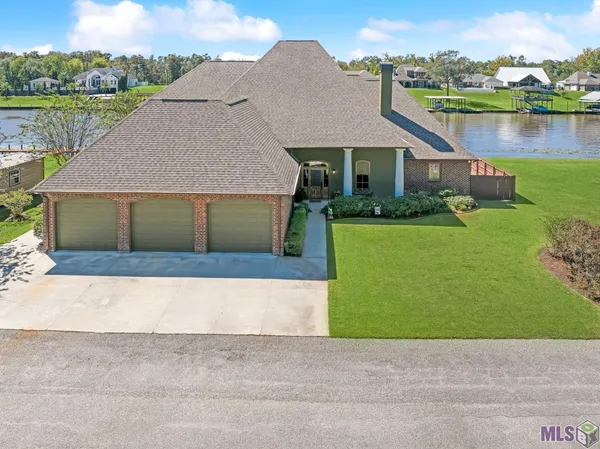 $1,888,690 | 18228 Bayou Pierre Drive, Maurepas, LA 70449