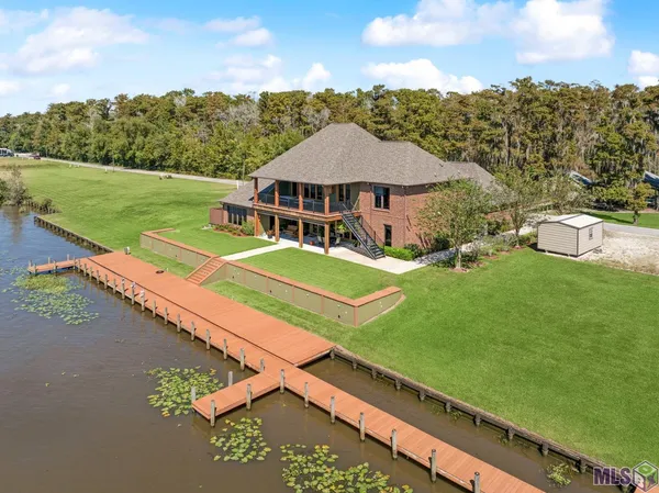 $1,888,690 | 18228 Bayou Pierre Drive, Maurepas, LA 70449