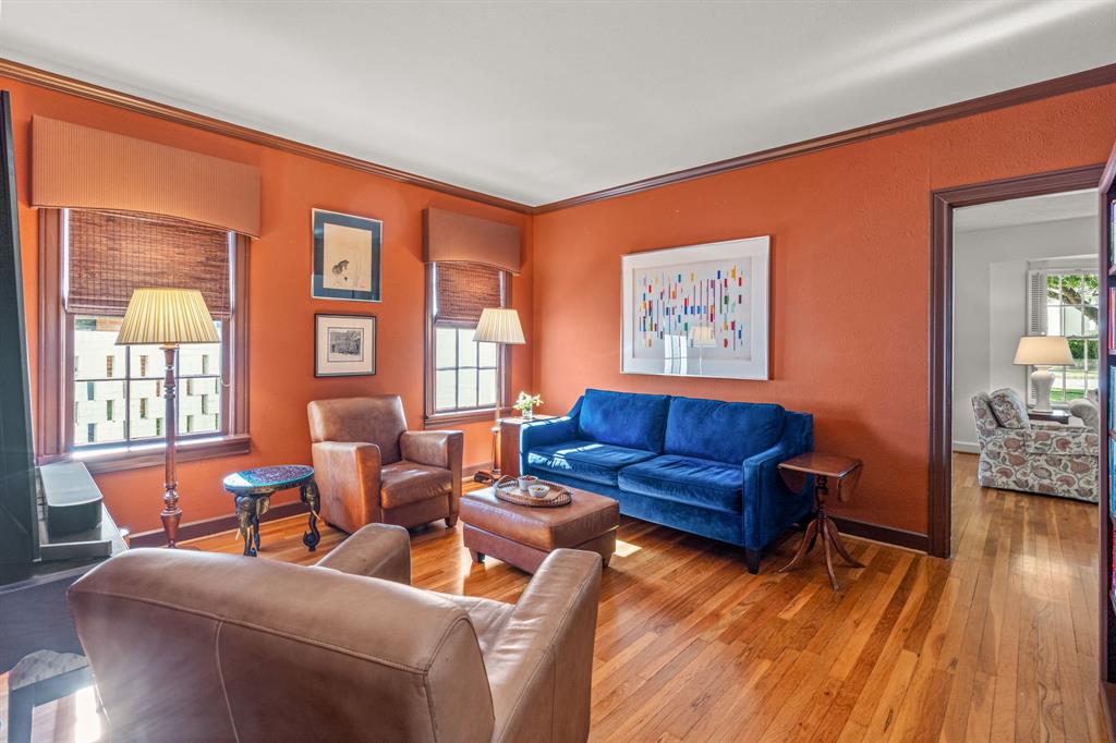 3628 Potomac Avenue Fort Worth, TX 76107 - Photo 13 of 32 a living room with furniture and wooden floor
