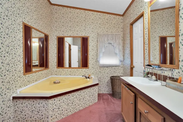 $1,025,000 | 16823 Highway 105, Plantersville, TX 77363