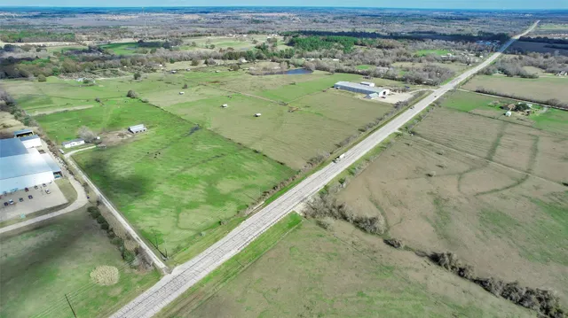 a view of a lake from a yard