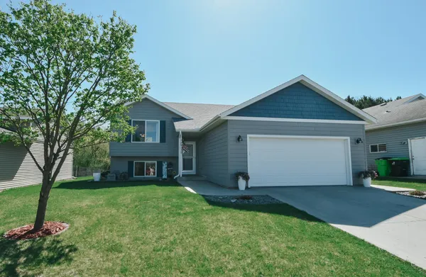 $359,900 | 790 Dubuque Boulevard, Zumbrota, MN 55992