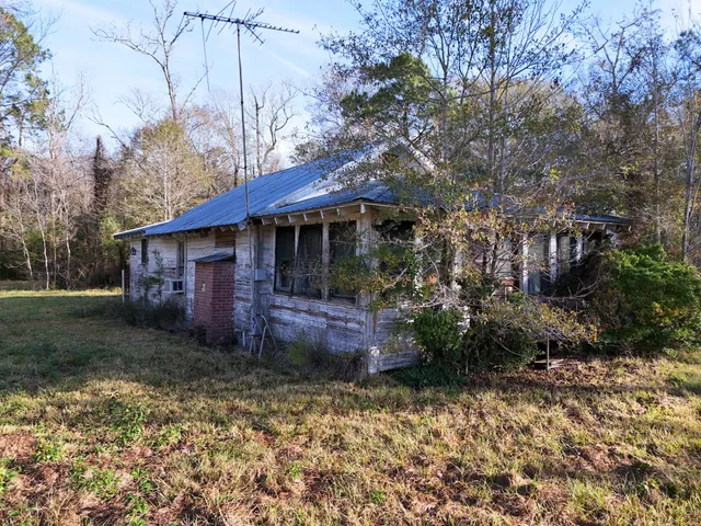 $210,000 | 13520 Highway 105, Beaumont, TX 77713