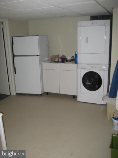 6823 Old Chesterbrook Road McLean, VA 22101 - Photo 14 of 29 Laundry Area 1
