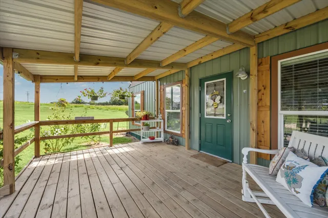 $300,000 | 9015 Highway 36, Brenham, TX 77833