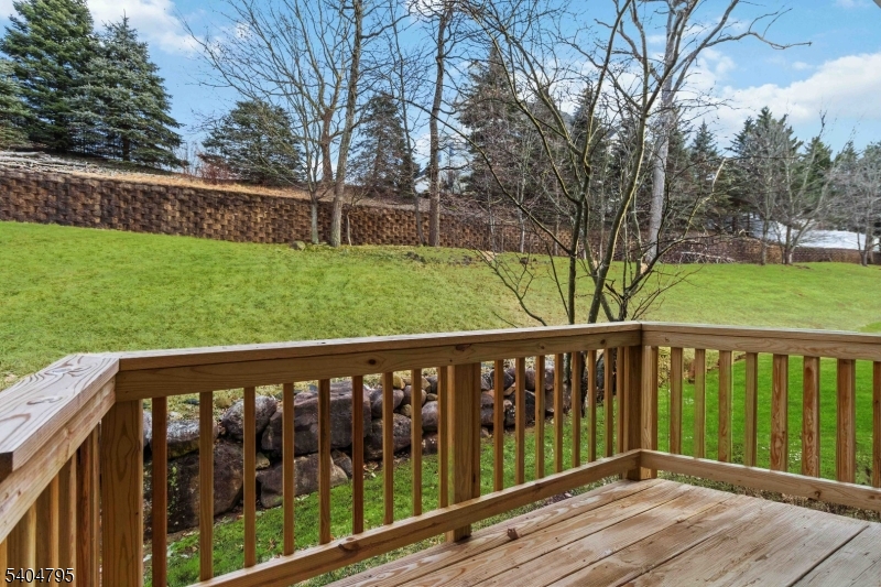 27 Bayowski Road West Orange, NJ 07052 - Photo 15 of 33