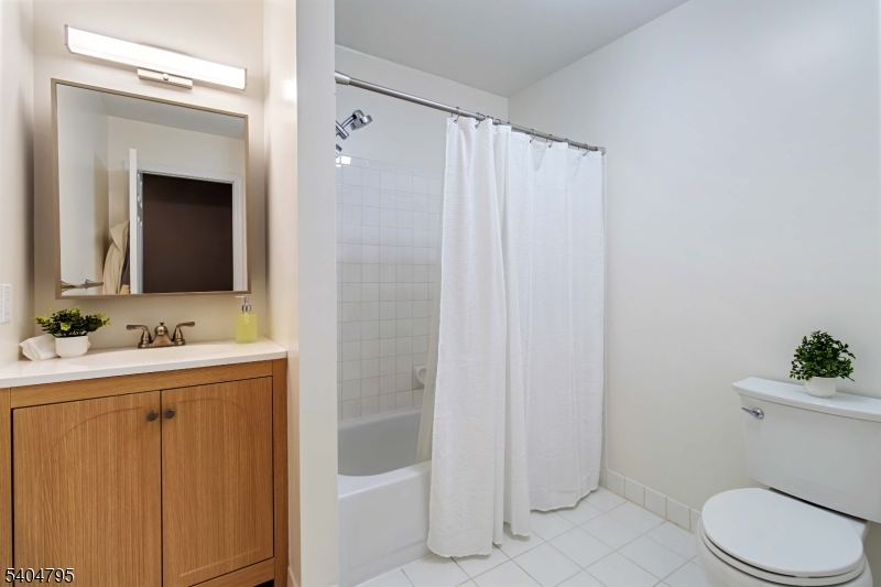 27 Bayowski Road West Orange, NJ 07052 - Photo 24 of 33