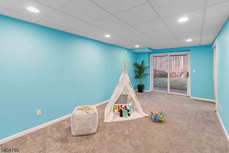 27 Bayowski Road West Orange, NJ 07052 - Photo 25 of 33