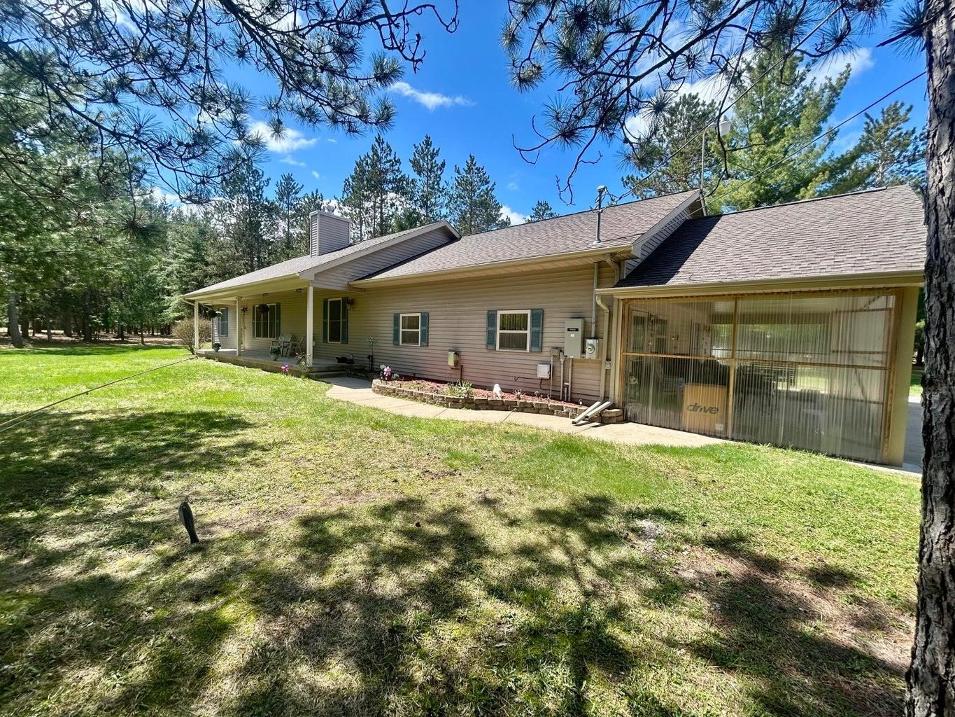 4260 West Dort Road Roscommon, MI 48653 - Photo 2 of 47