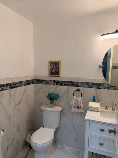 177 Maple Street, Unit 2 FAM Fairview, NJ 07022 - Photo 9 of 23