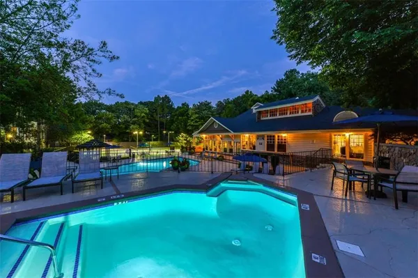 $1,880 | 3200 Post Woods Drive Northwest, Unit 3227F, Atlanta, GA 30339