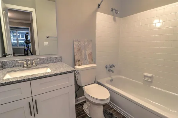 $1,880 | 3200 Post Woods Drive Northwest, Unit 3227F, Atlanta, GA 30339