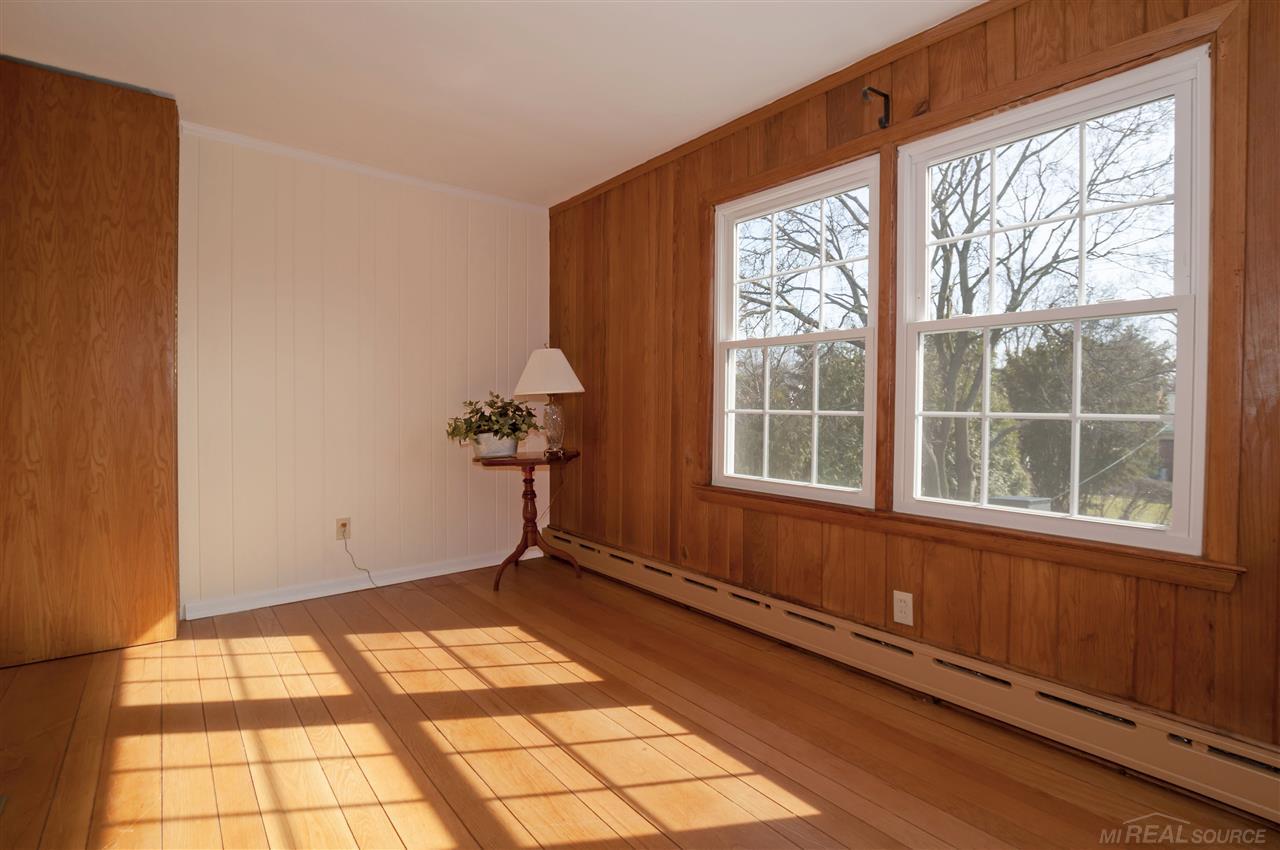 1155 Hampton Road Grosse Pointe Woods, MI 48236 - Photo 24 of 38