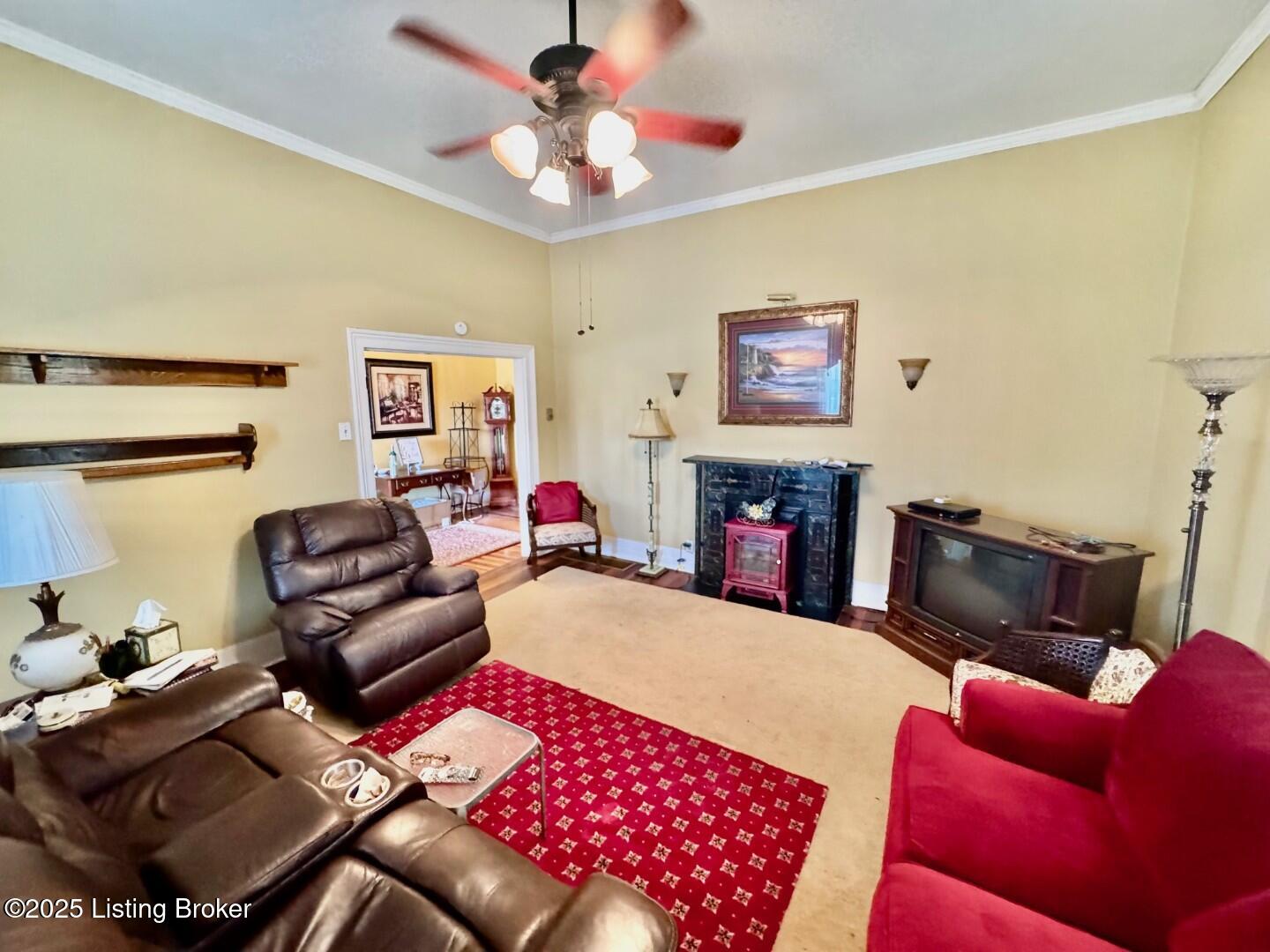 305 North Walnut Street Springfield, KY 40069 - Photo 6 of 14 IMG_4369 (Large)