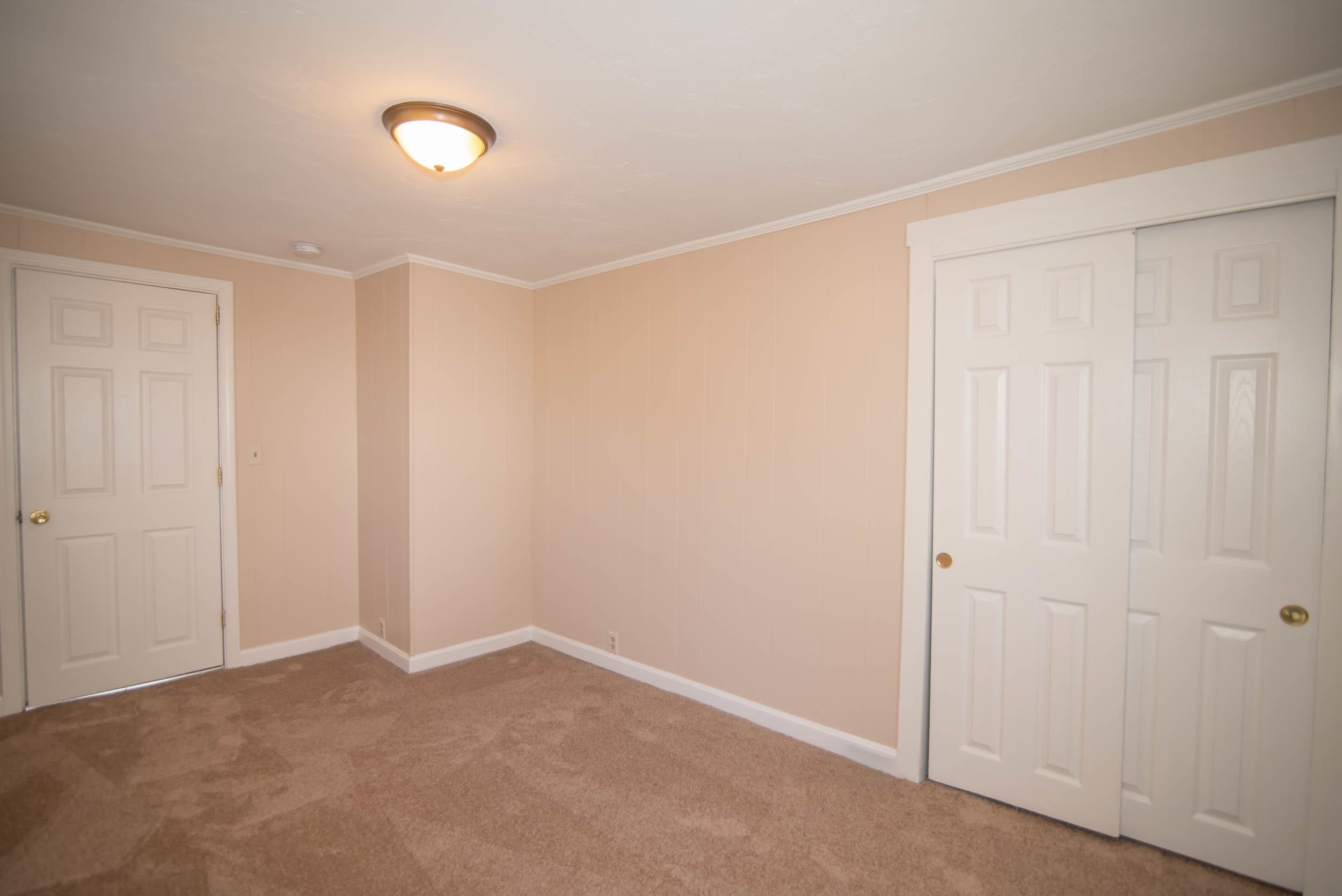 21 South Street Manchester, NH 03104 - Photo 11 of 19