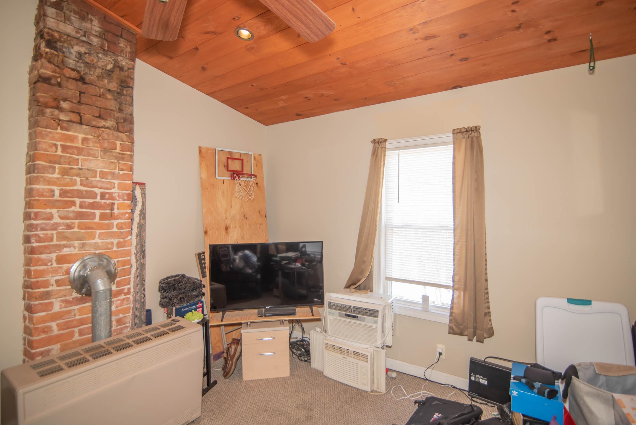 21 South Street Manchester, NH 03104 - Photo 18 of 19