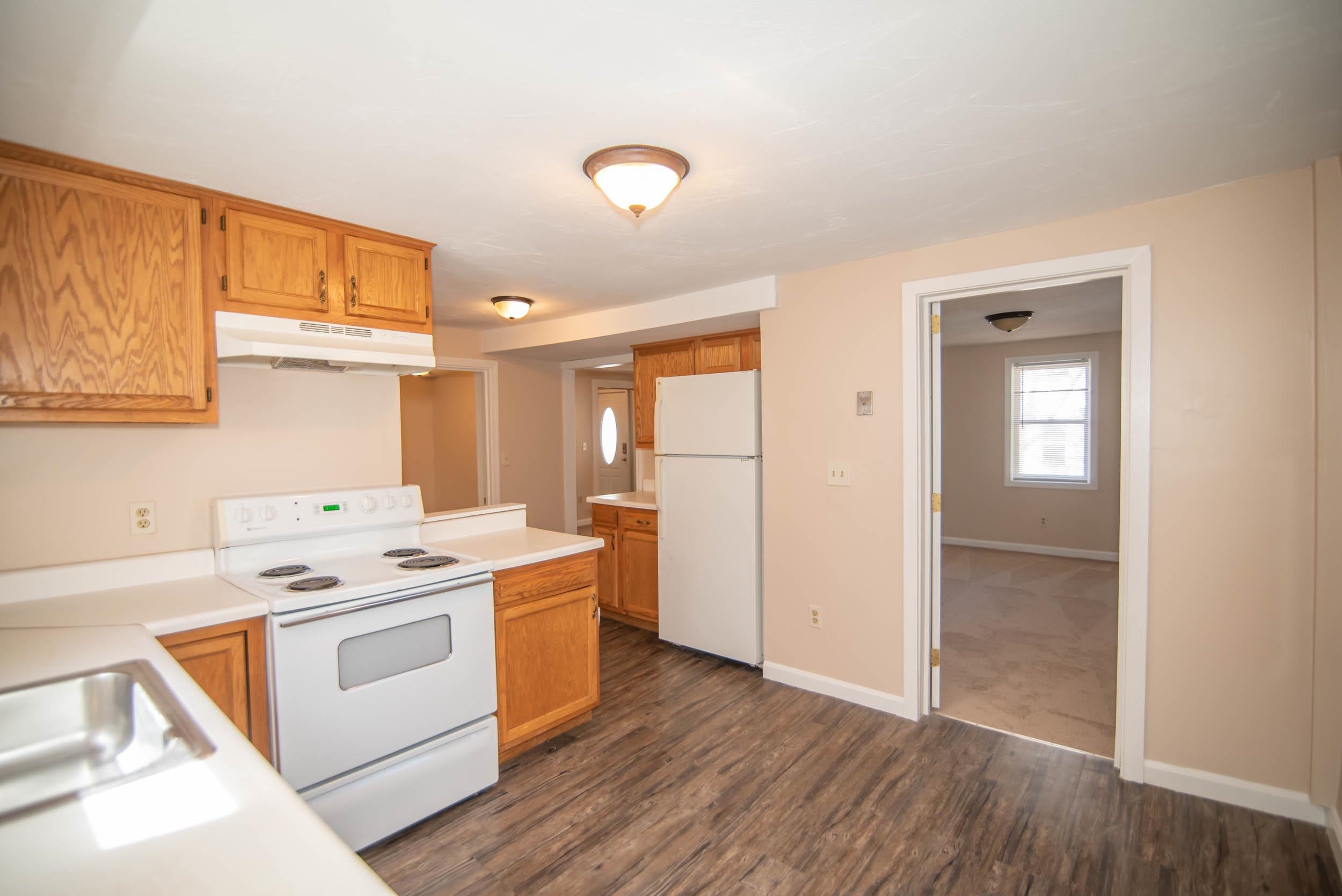 21 South Street Manchester, NH 03104 - Photo 2 of 19