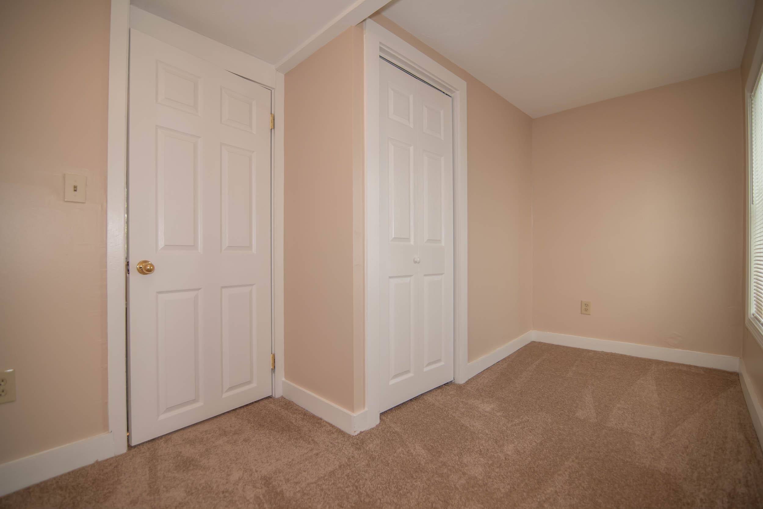 21 South Street Manchester, NH 03104 - Photo 8 of 19