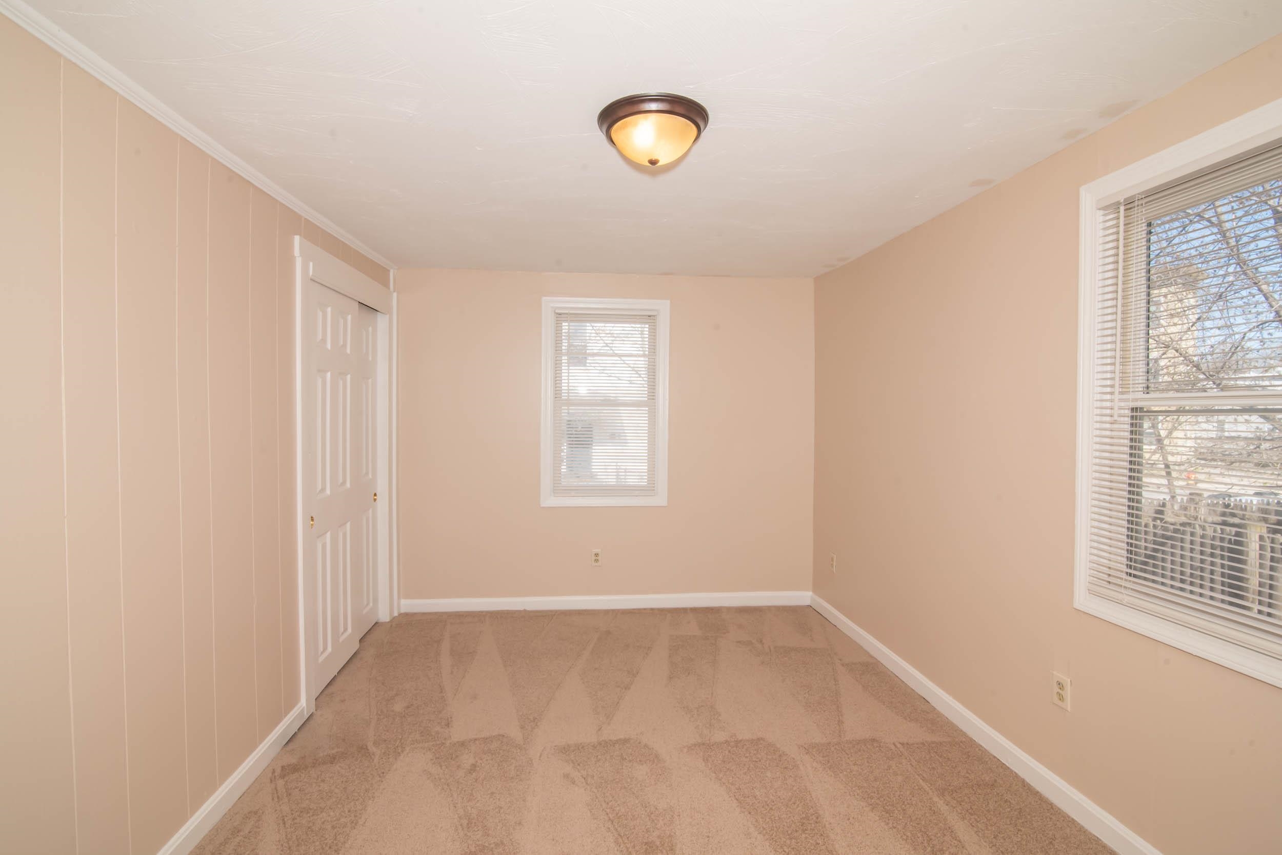 21 South Street Manchester, NH 03104 - Photo 10 of 19