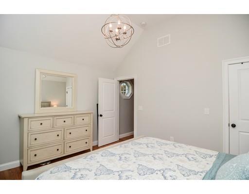 123 Haverhill Road Amesbury, MA 01913 - Photo 8 of 31