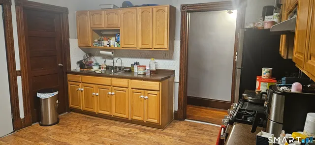 $1,750 | 103 Campfield Avenue, Hartford, CT 06114