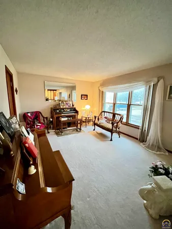 $469,000 | 1227 Rd J, Emporia, KS 66801