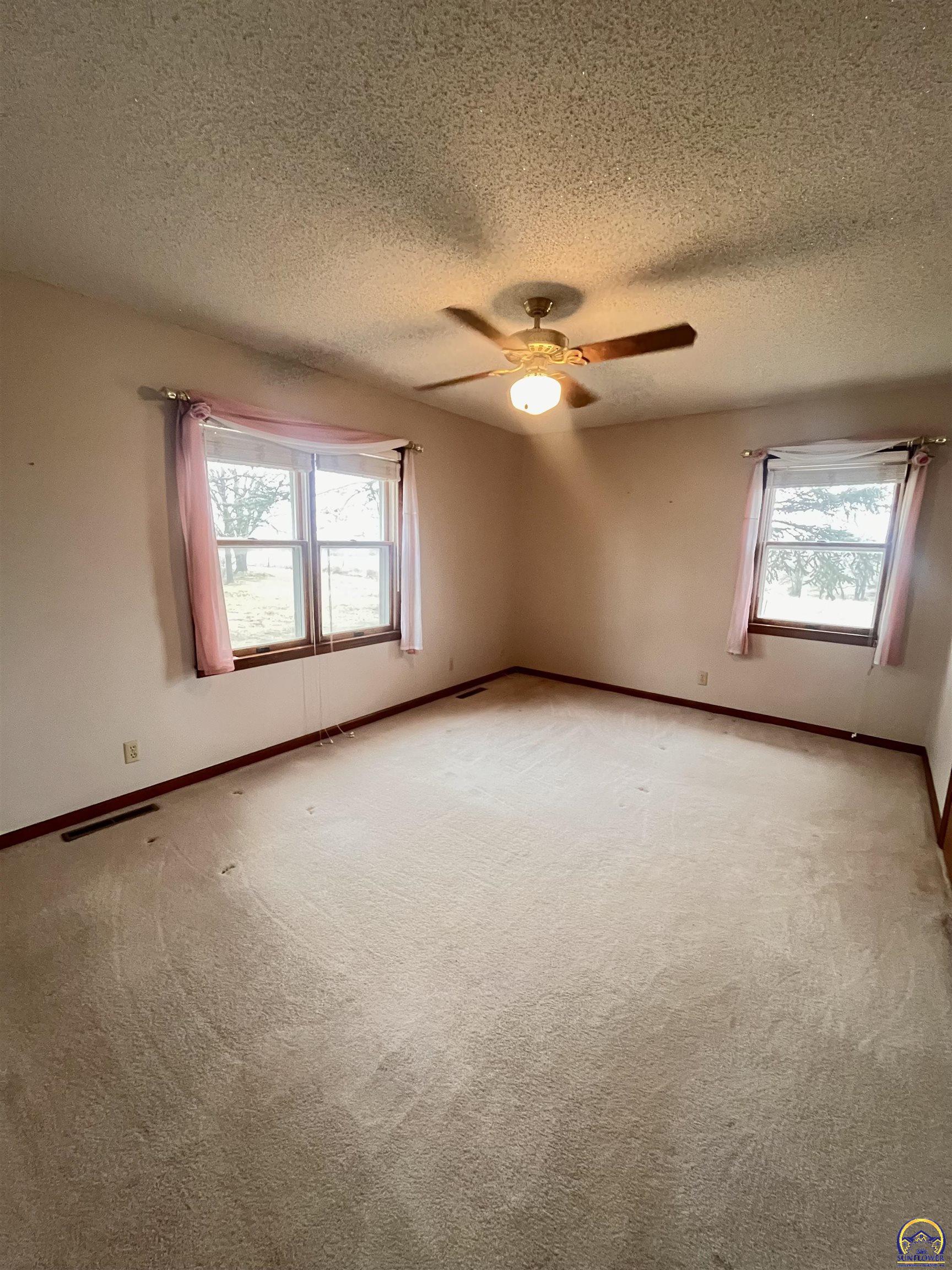 1227 Rd J Emporia, KS 66801 - Photo 17 of 68